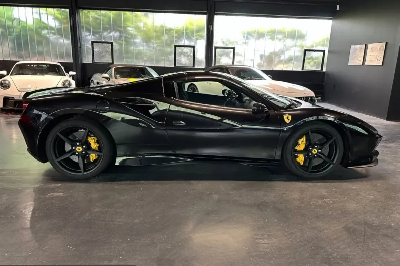 Ferrari F8 din 2023 cu 5.500 km - oferta FER221781 - foto 13