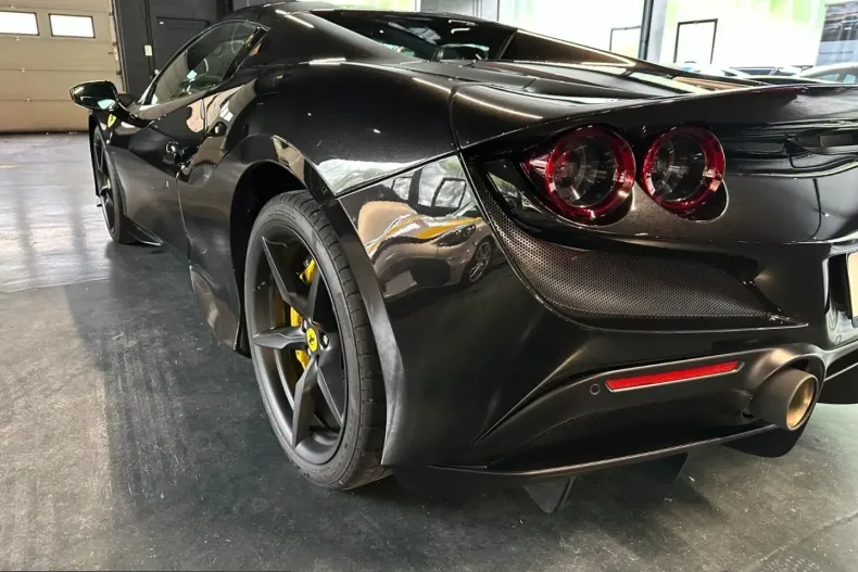 Ferrari F8 din 2023 cu 5.500 km - oferta FER221781 - foto 19