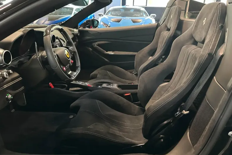 Ferrari F8 din 2023 cu 5.500 km - oferta FER221781 - foto 27