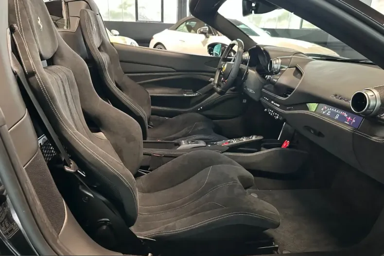 Ferrari F8 din 2023 cu 5.500 km - oferta FER221781 - foto 41