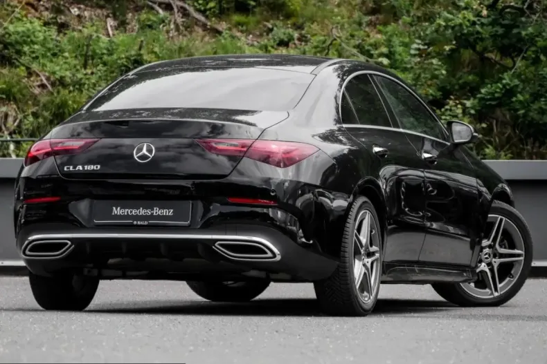 Mercedes-Benz CLA 180 (Clasa CLA) din 2025 cu 30.474 km - oferta MER221782 - foto 2