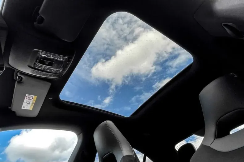 Mercedes-Benz CLA 180 (Clasa CLA) din 2025 cu 30.474 km - oferta MER221782 - foto 9
