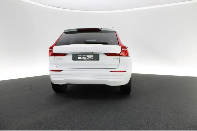 Volvo XC60 din 2022 cu 46.286 km - oferta VOL221785 - foto 3