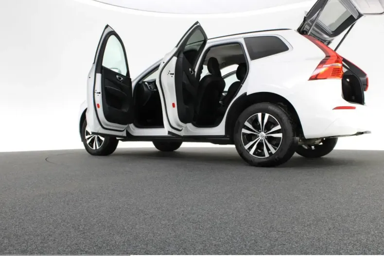 Volvo XC60 din 2022 cu 46.286 km - oferta VOL221785 - foto 16