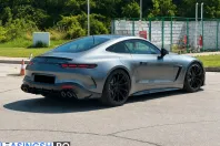 Mercedes-Benz AMG GT (Clasa GT) din 2024 cu 2.900 km - oferta MER221786 - foto 3