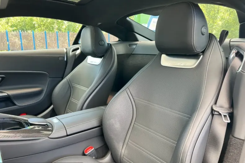 Mercedes-Benz AMG GT (Clasa GT) din 2024 cu 2.900 km - oferta MER221786 - foto 19