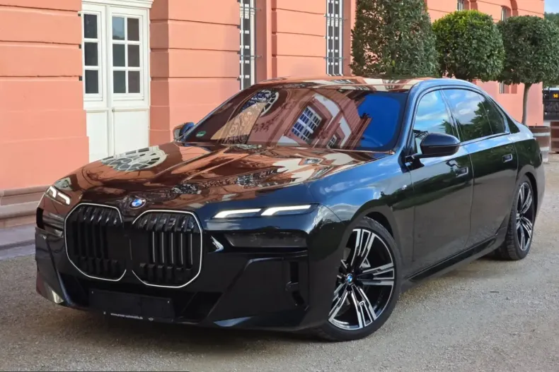 BMW 740 (Seria 7) din 2024 cu 68.000 km - oferta BMW221789 - foto 2