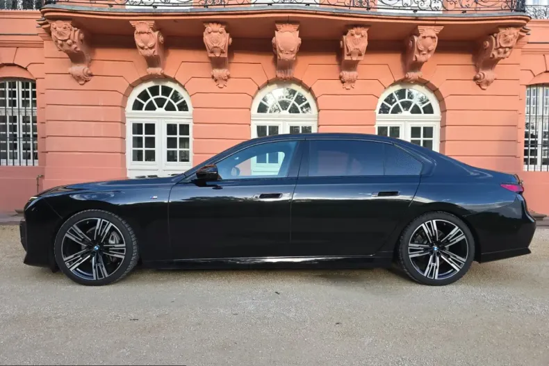 BMW 740 (Seria 7) din 2024 cu 68.000 km - oferta BMW221789 - foto 3