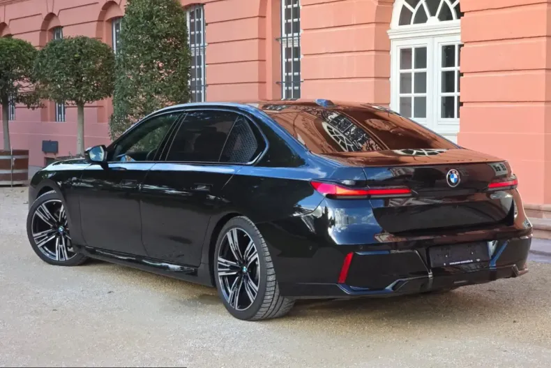 BMW 740 (Seria 7) din 2024 cu 68.000 km - oferta BMW221789 - foto 6