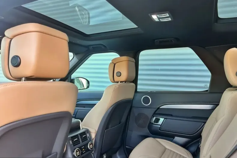 Land Rover Discovery din 2025 cu 10 km - oferta LAN221791 - foto 9