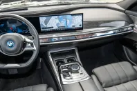 BMW 750 (Seria 7) din 2024 cu 36.345 km - oferta BMW221796 - foto 8
