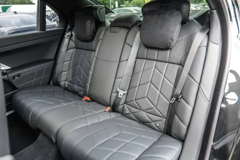 BMW 750 (Seria 7) din 2024 cu 36.345 km - oferta BMW221796 - foto 17