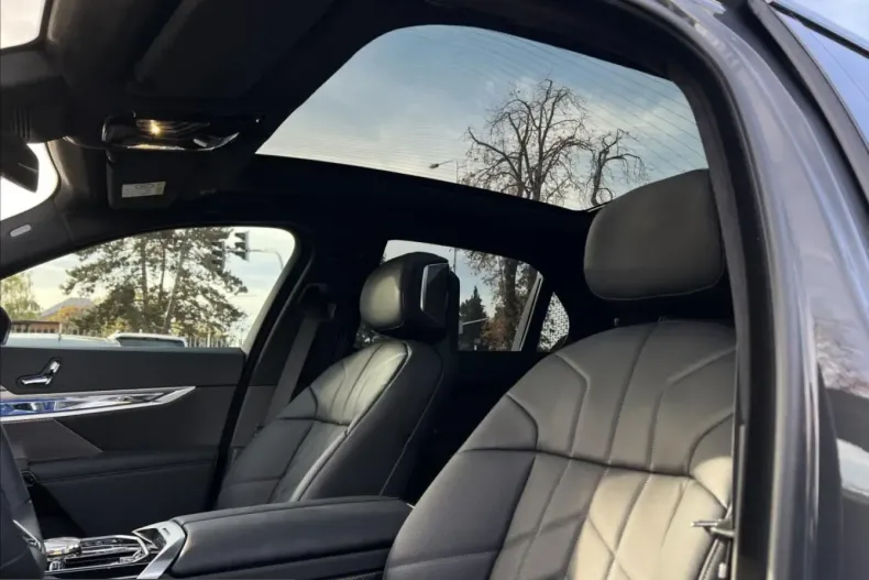 BMW 750 (Seria 7) din 2023 cu 56.000 km - oferta BMW221798 - foto 14
