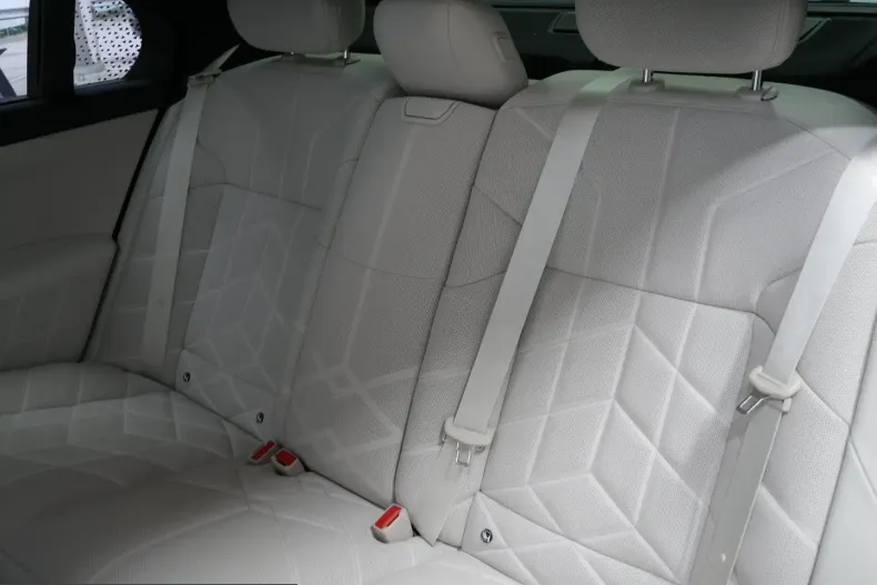 BMW 740 (Seria 7) din 2025 cu 20.000 km - oferta BMW221799 - foto 7