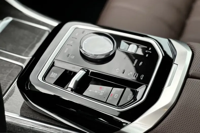BMW 740 (Seria 7) din 2025 cu 1.900 km - oferta BMW221803 - foto 8