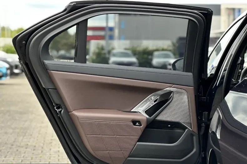 BMW 740 (Seria 7) din 2025 cu 1.900 km - oferta BMW221803 - foto 11