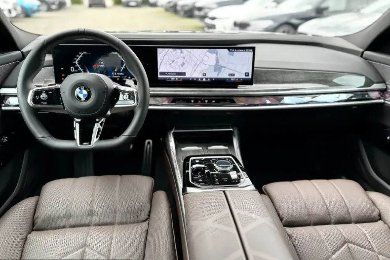 BMW 740 (Seria 7) din 2025 cu 1.900 km - oferta BMW221803 - foto 15