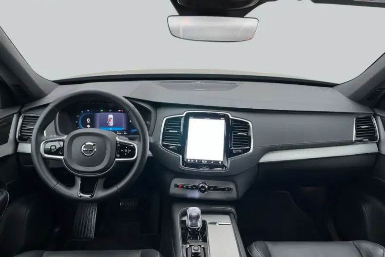 Volvo XC90 din 2023 cu 45.439 km - oferta VOL221806 - foto 14