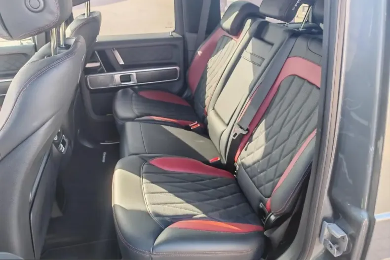 Mercedes-Benz G 63 AMG (Clasa G) din 2024 cu 61.000 km - oferta MER221807 - foto 12