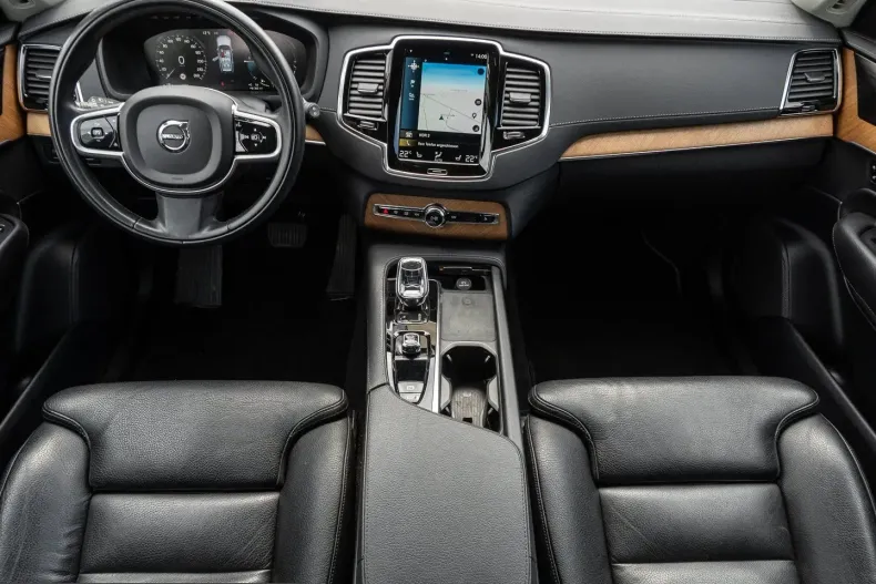Volvo XC90 din 2022 cu 77.981 km - oferta VOL221809 - foto 10