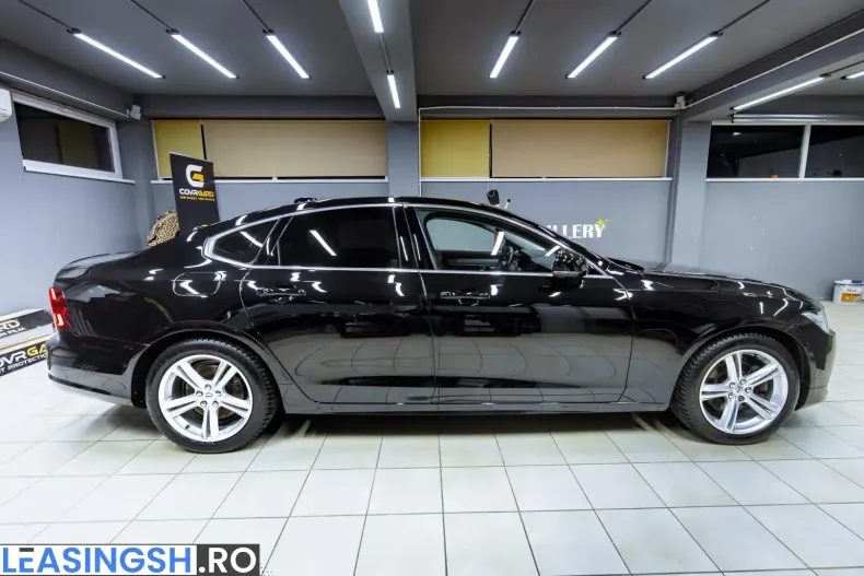 Volvo S90 din 2021 cu 82.500 km - oferta VOL221810 - foto 2