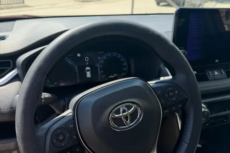 Toyota RAV4 din 2024 cu 20.000 km - oferta TOY221811 - foto 1
