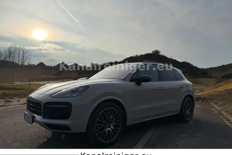 Porsche Cayenne din 2021 cu 71.420 km - oferta POR221827 - foto 4