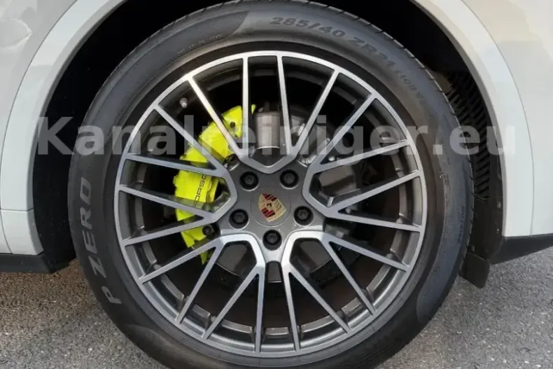 Porsche Cayenne din 2021 cu 71.420 km - oferta POR221827 - foto 25