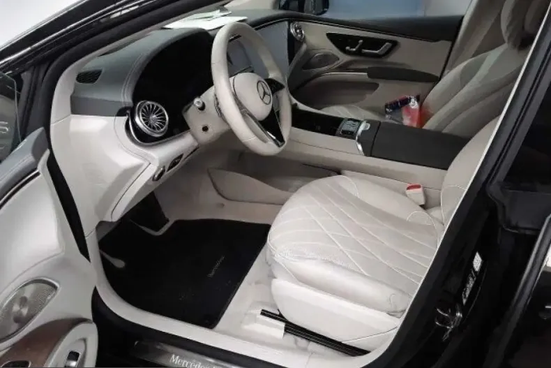 Mercedes-Benz EQS din 2024 cu 30.000 km - oferta MER221834 - foto 6