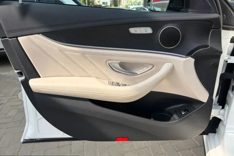 Mercedes-Benz E 53 AMG (Clasa E) din 2023 cu 63.541 km - oferta MER221840 - foto 8