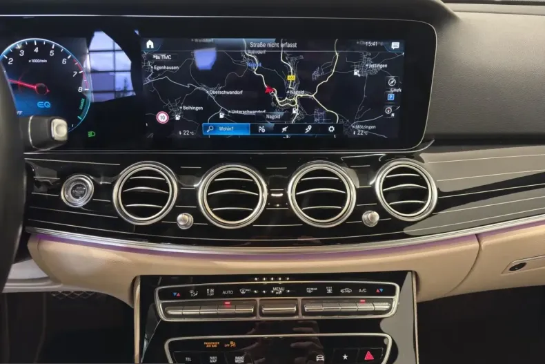 Mercedes-Benz E 300 (Clasa E) din 2022 cu 59.559 km - oferta MER221844 - foto 9