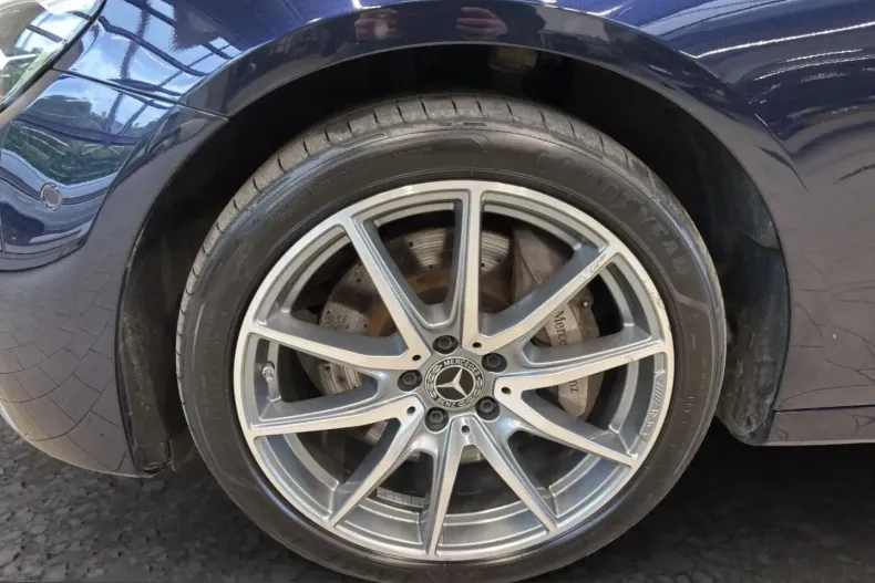 Mercedes-Benz E 300 (Clasa E) din 2022 cu 59.559 km - oferta MER221844 - foto 12