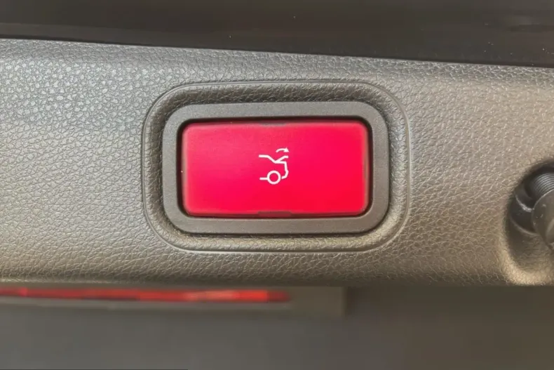 Mercedes-Benz E 300 (Clasa E) din 2022 cu 59.559 km - oferta MER221844 - foto 15