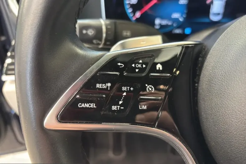 Mercedes-Benz E 300 (Clasa E) din 2022 cu 59.559 km - oferta MER221844 - foto 17