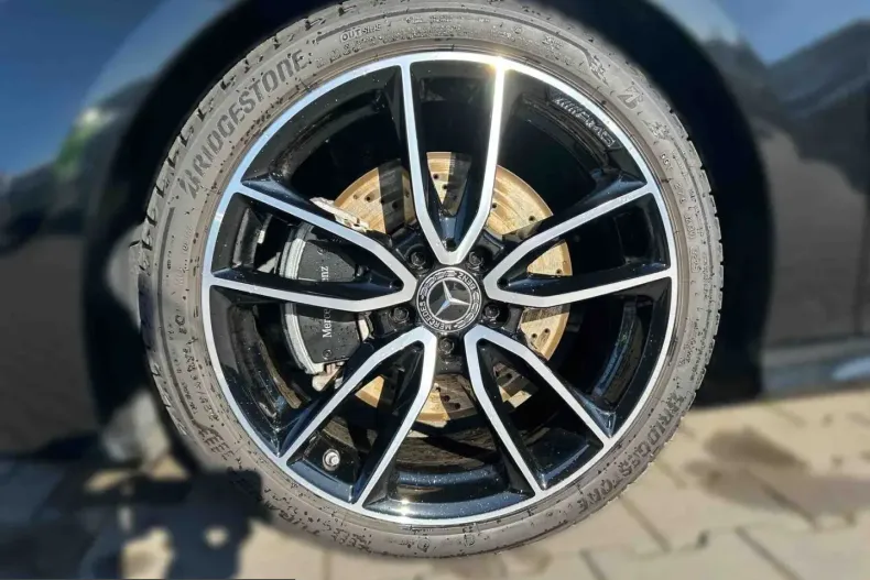 Mercedes-Benz CLA 200 (Clasa CLA) din 2025 cu 7.039 km - oferta MER221854 - foto 4