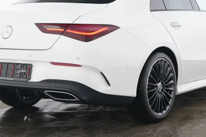 Mercedes-Benz CLA 180 (Clasa CLA) din 2025 cu 20.764 km - oferta MER221855 - foto 4