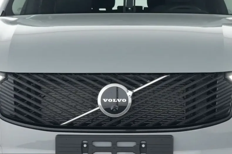 Volvo XC90 din 2025 cu 9.934 km - oferta VOL221861 - foto 5
