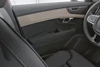 Volvo XC90 din 2025 cu 9.934 km - oferta VOL221861 - foto 12