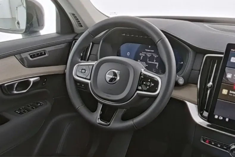 Volvo XC90 din 2025 cu 9.934 km - oferta VOL221861 - foto 14