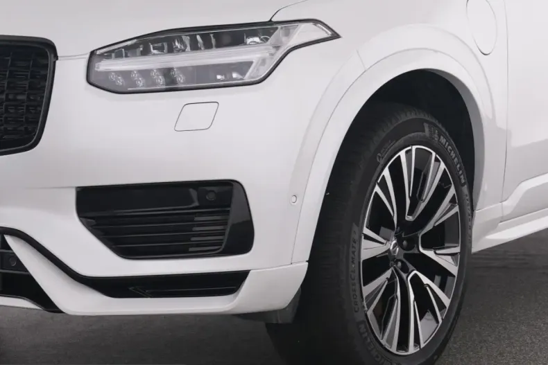 Volvo XC90 din 2024 cu 27.578 km - oferta VOL221862 - foto 8