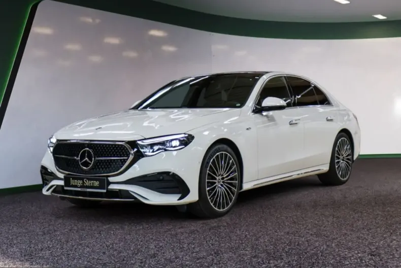 Mercedes-Benz E 400 (Clasa E) din 2025 cu 20.540 km - oferta MER221868 - foto 1