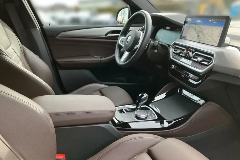 BMW X4 (Seria X) din 2024 cu 12.100 km - oferta BMW221876 - foto 4