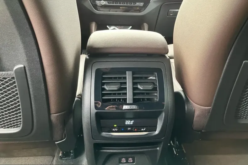 BMW X4 (Seria X) din 2024 cu 12.100 km - oferta BMW221876 - foto 15