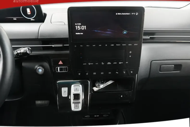 Hyundai Staria din 2024 cu 48.946 km - oferta HYU221878 - foto 13