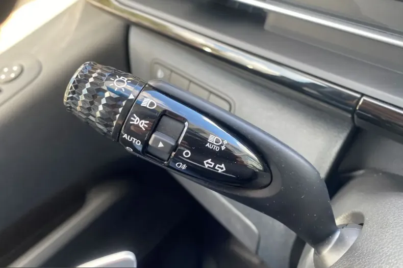 Hyundai Staria din 2024 cu 3.700 km - oferta HYU221879 - foto 11