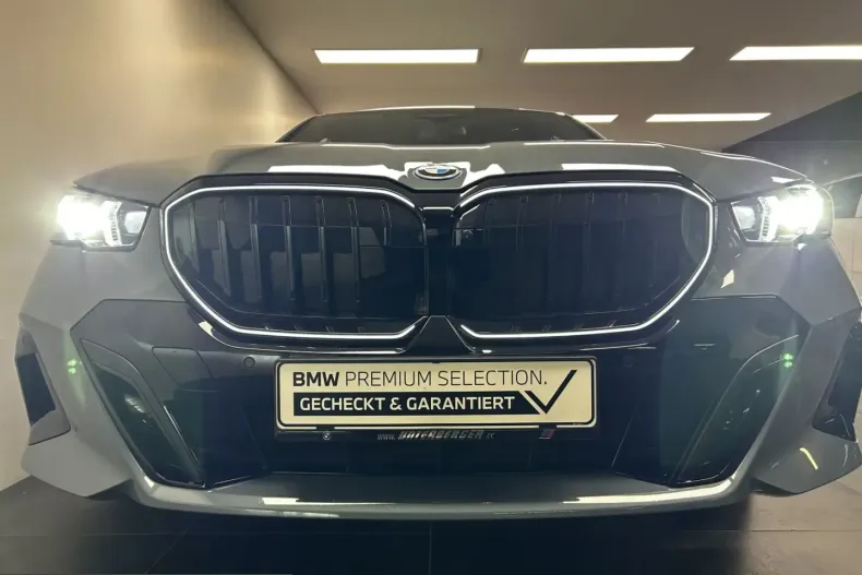 BMW 550 (Seria 5) din 2025 cu 22.807 km - oferta BMW221882 - foto 10