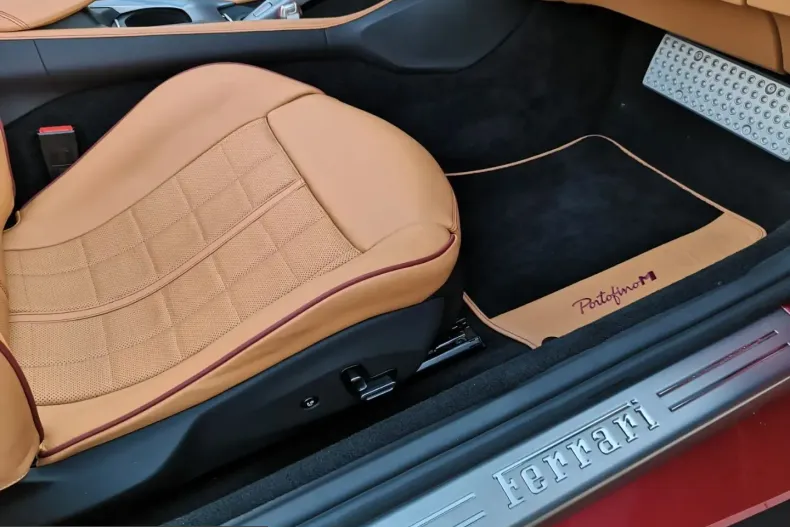 Ferrari Portofino din 2023 cu 10.000 km - oferta FER221888 - foto 39