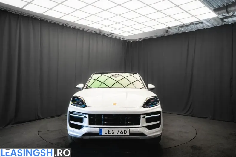 Porsche Cayenne din 2025 cu 9.860 km - oferta POR221889 - foto 2