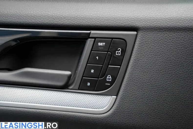 Porsche Cayenne din 2025 cu 9.860 km - oferta POR221889 - foto 16