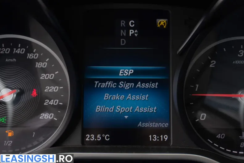 Mercedes-Benz V 300 (Clasa V) din 2022 cu 94.699 km - oferta MER221890 - foto 23
